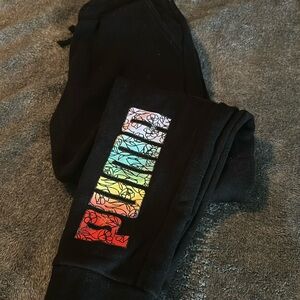 Girls puma black sweatpants. Size large 14-16